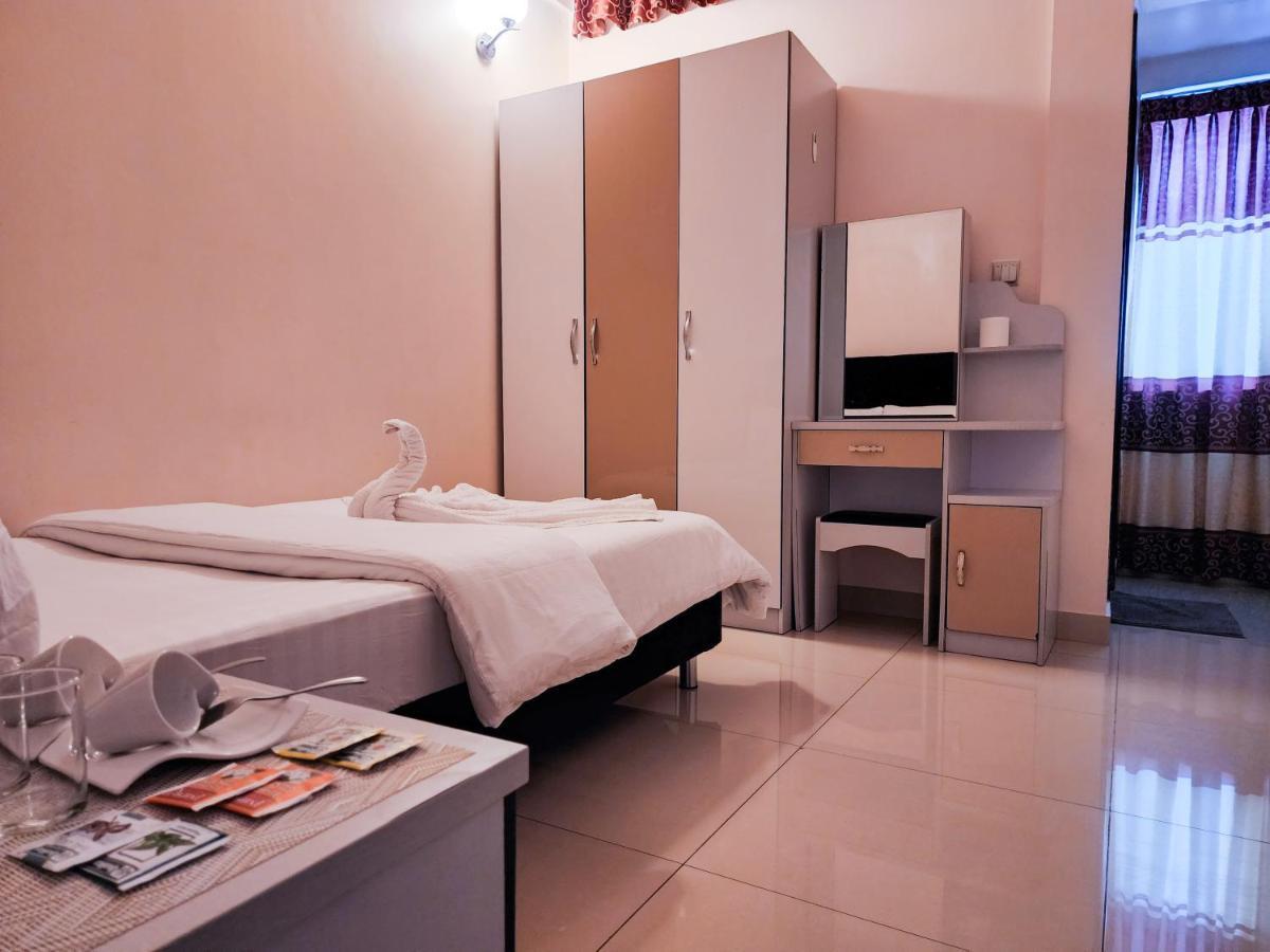 Reef Guest House Malé Eksteriør billede